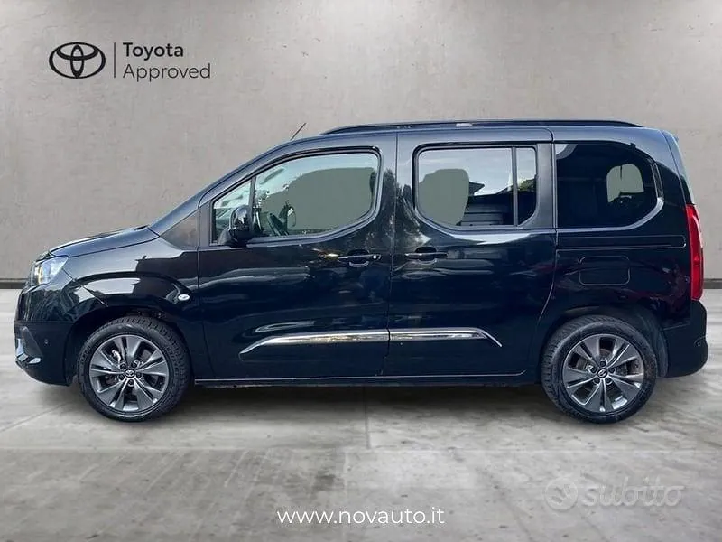 Toyota Proace City 2023 photo 2