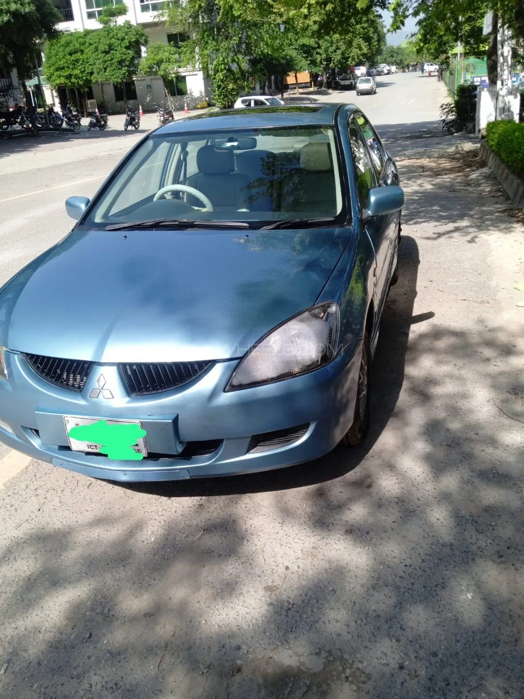 Mitsubishi Lancer