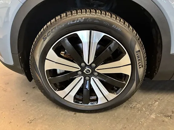 Volvo Xc40 2023 photo 5