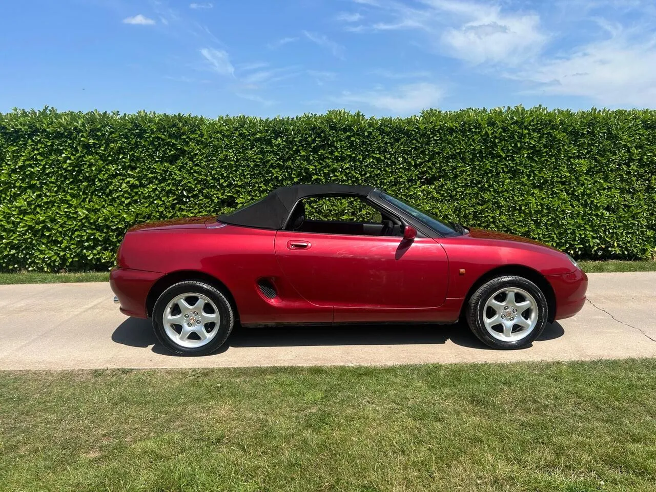 MG Mgf
