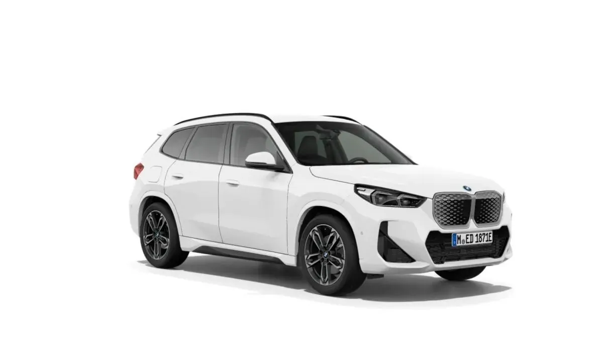 BMW Ix1 photo 3