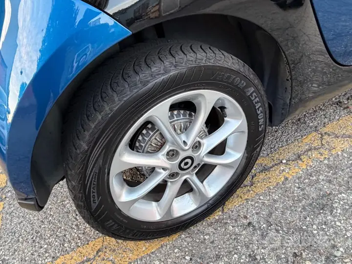 Smart Fortwo 2019 photo 5