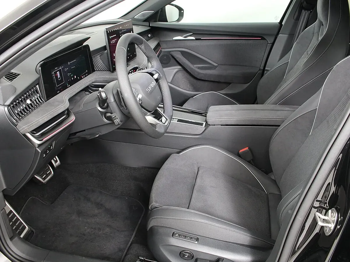Skoda Superb 2025 photo 3