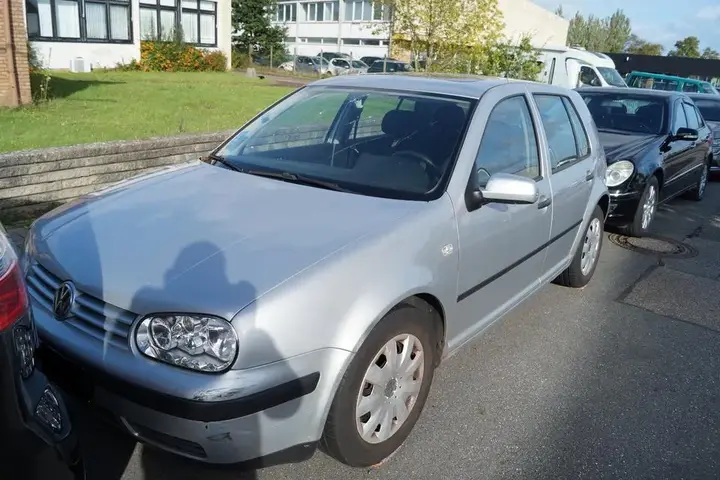 Volkswagen Golf 4