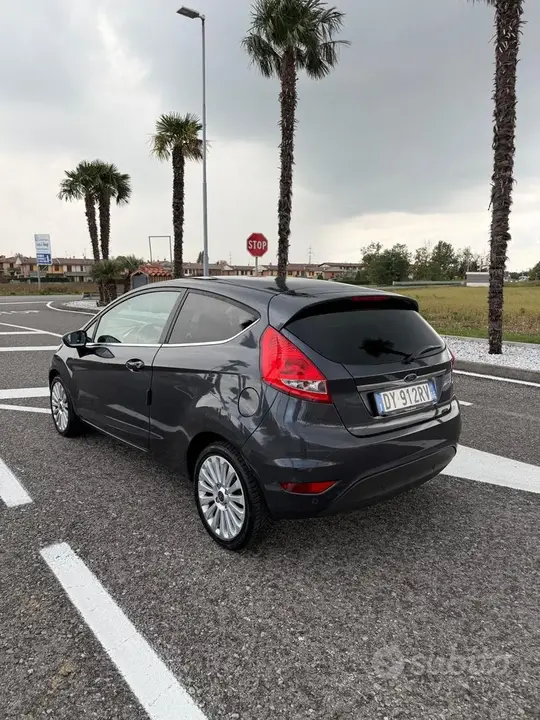 Ford Fiesta 2009 photo 5