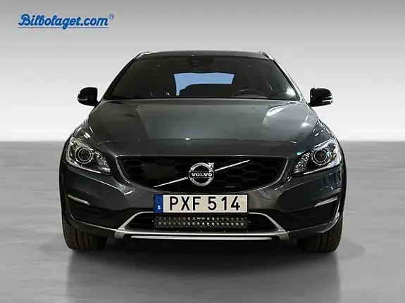 Volvo V60 Cross Country 2017 photo 2