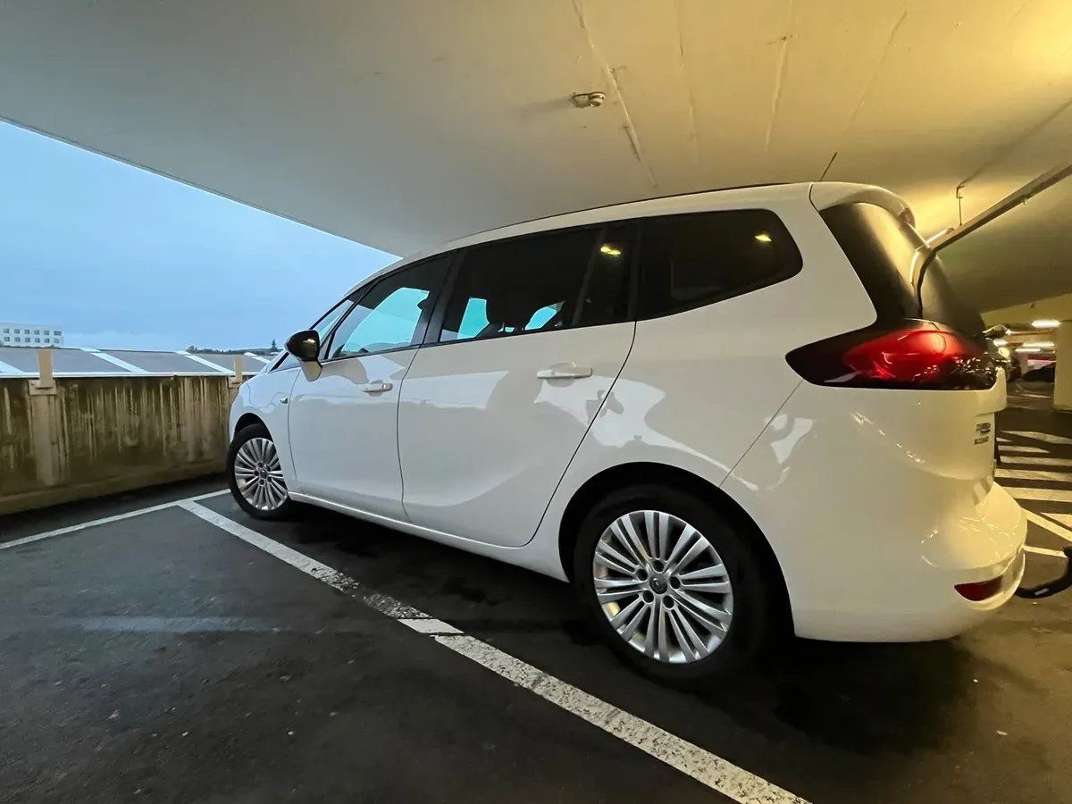 Opel Zafira Tourer 2016 photo 2