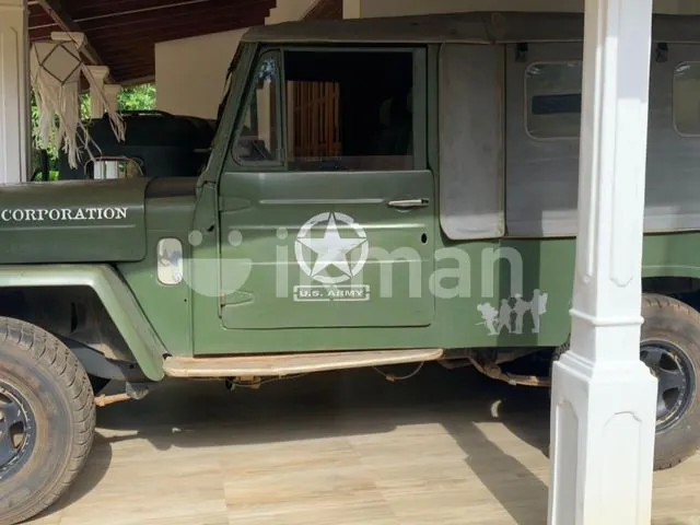 Mitsubishi 4Dr 1969 photo 3
