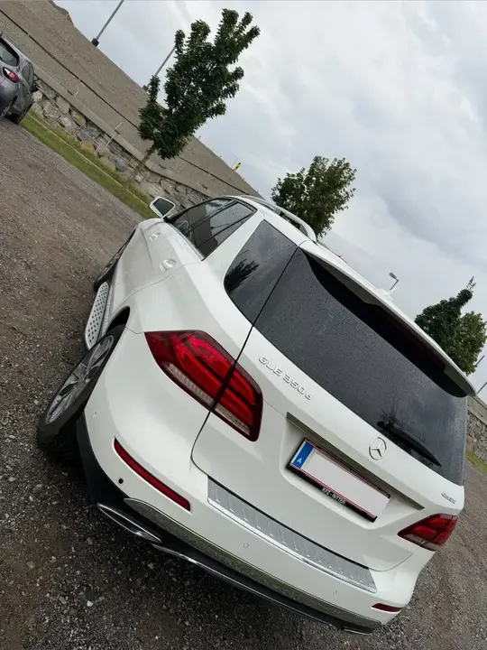 Mercedes-Benz Gle 350D 2016 photo 2