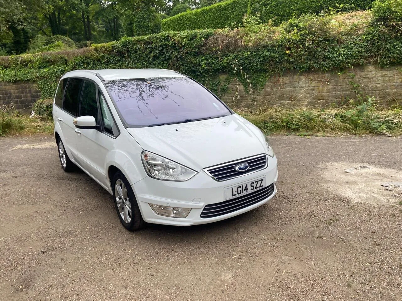 Ford Galaxy 2014 photo 5