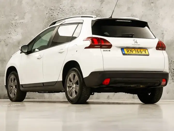 Peugeot 2008 2018 photo 3