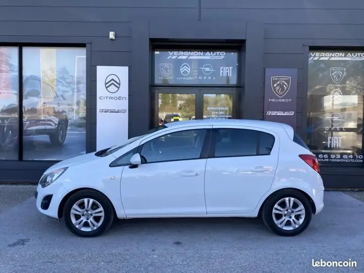 Opel Corsa 2015 photo 2