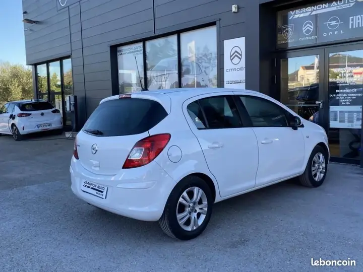 Opel Corsa 2015 photo 3