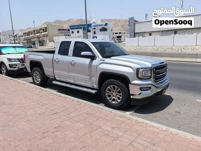 GMC Sierra