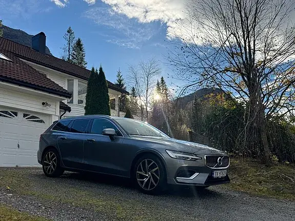 Volvo V60 2021 photo 5