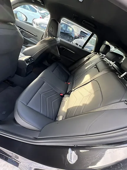 BMW 530E 2025 photo 5