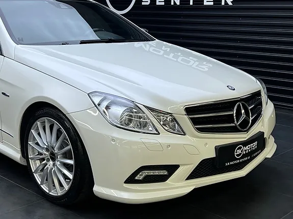 Mercedes-Benz E200 2011 photo 3