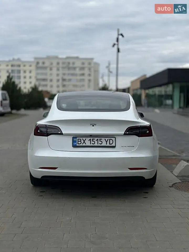 Tesla Model 3 2022 photo 5