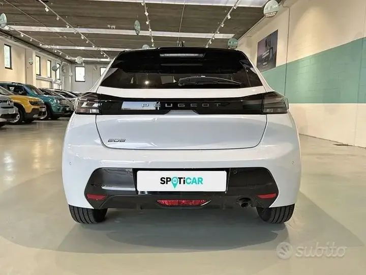Peugeot 208 2025 photo 4