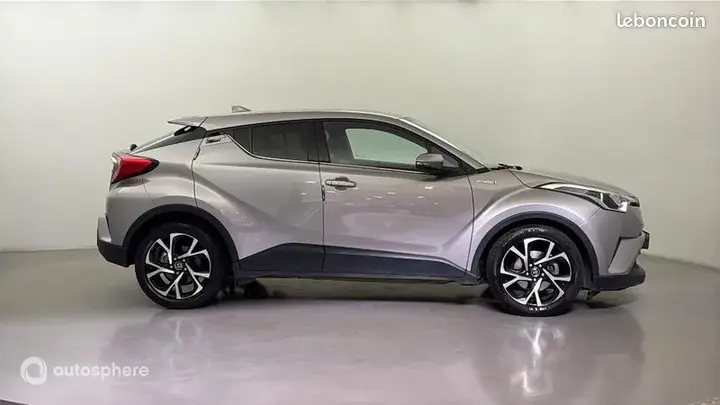 Toyota C-Hr 2018 photo 4