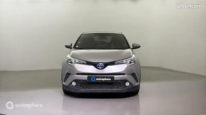 Toyota C-Hr 2018 photo 2