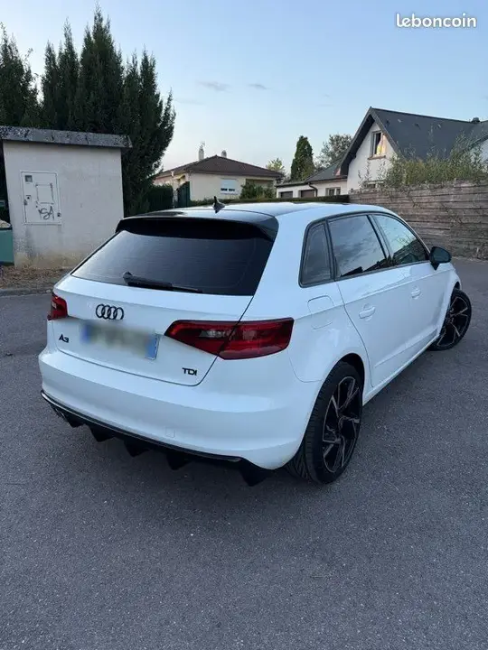 Audi A3 2016 photo 2