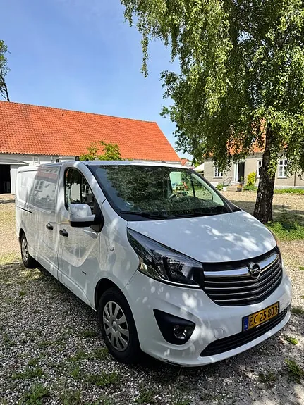 Opel Vivaro 2017 photo 2