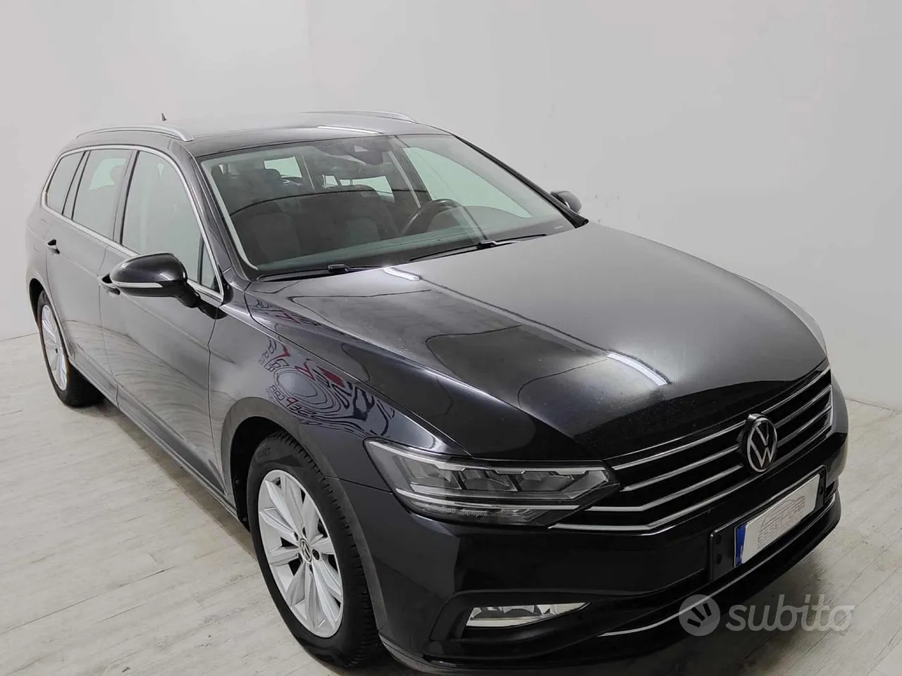 Volkswagen Passat 2021 photo 2