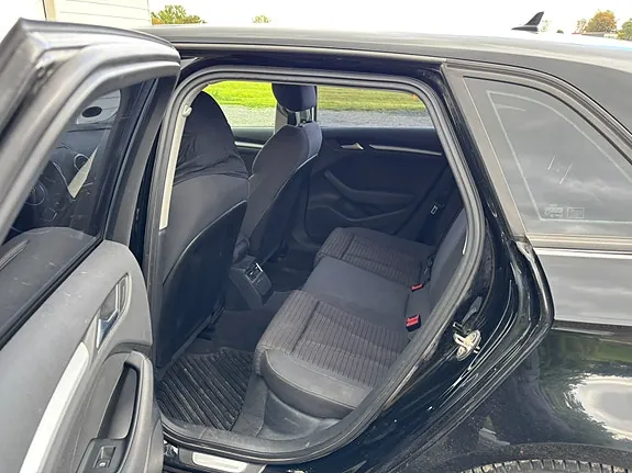 Audi A3 2015 photo 5