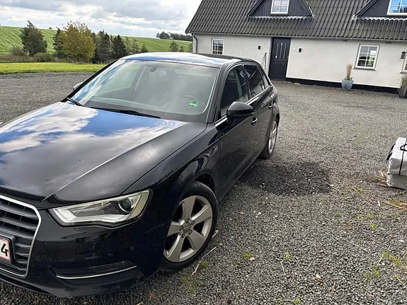Audi A3 2015 photo 4