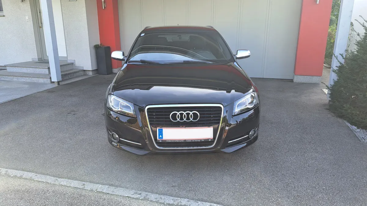 Audi A3 2012 photo 2