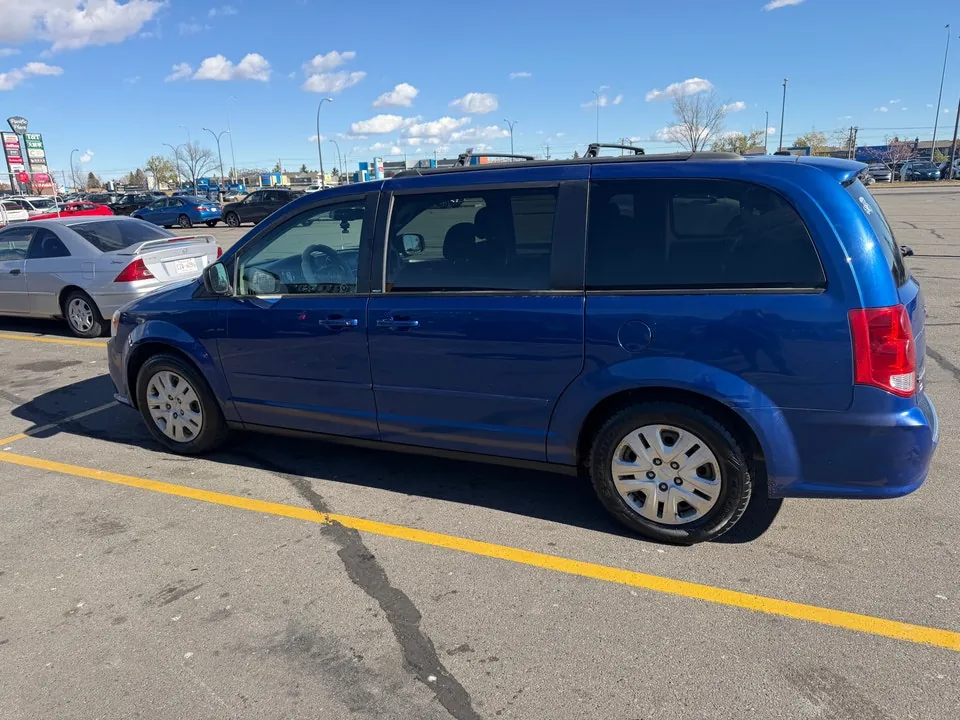 Dodge Grand Caravan 2013 photo 3