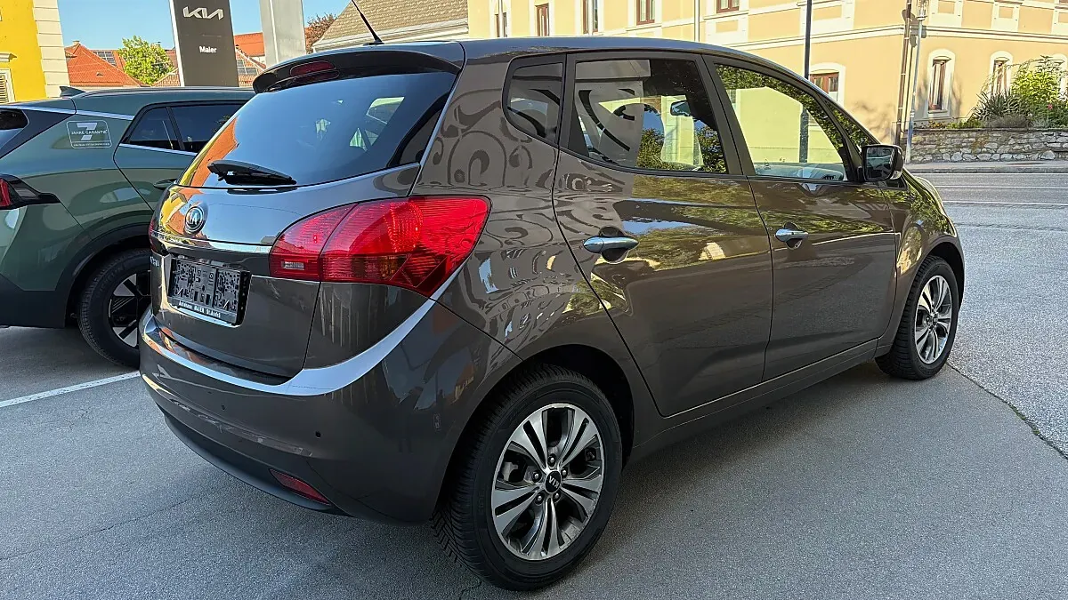 Kia Venga 2016 photo 3