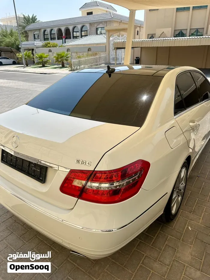 Mercedes-Benz E300 2011 photo 4