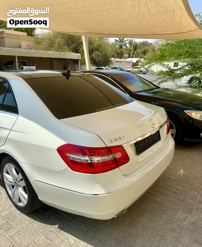 Mercedes-Benz E300 2011 photo 3