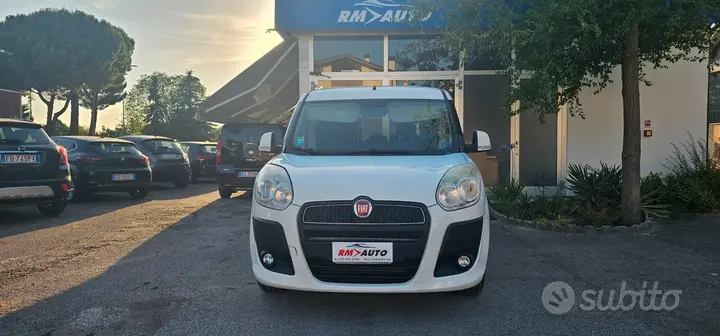 Fiat Doblo 2013 photo 2