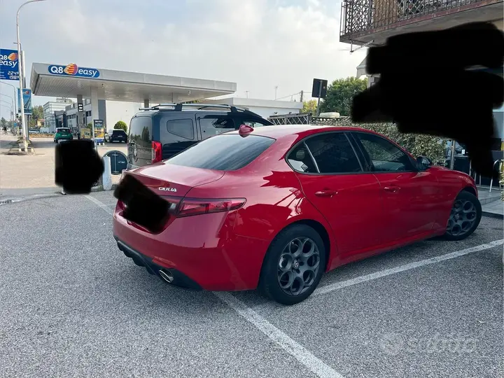 Alfa Romeo Giulia 2019 photo 3