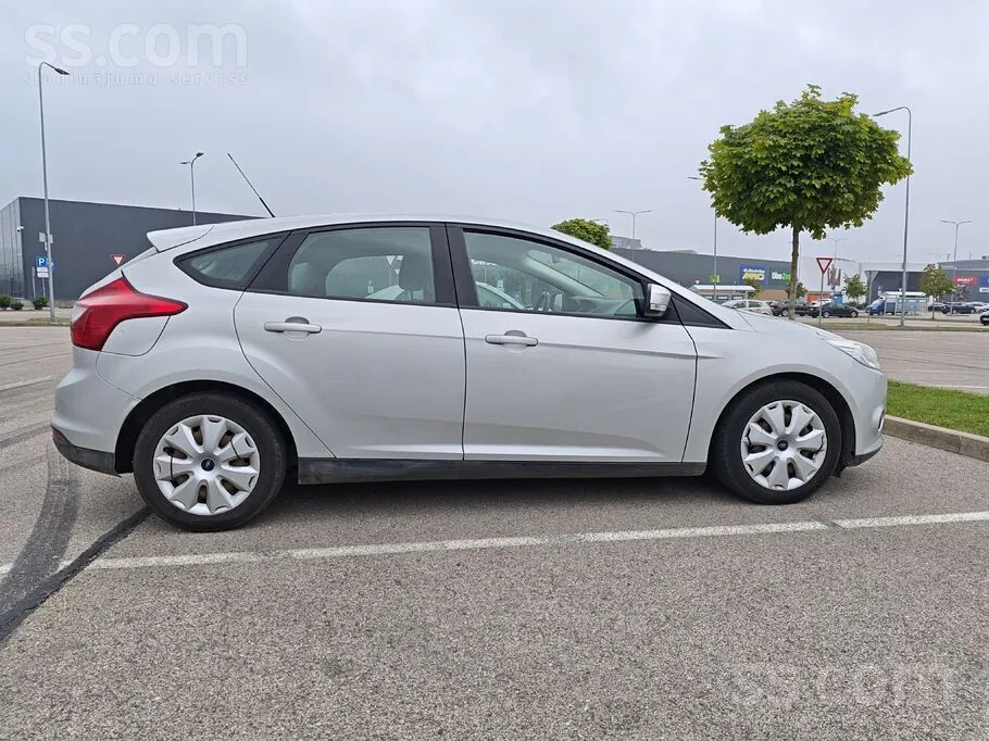 Ford Focus 2014 photo 4