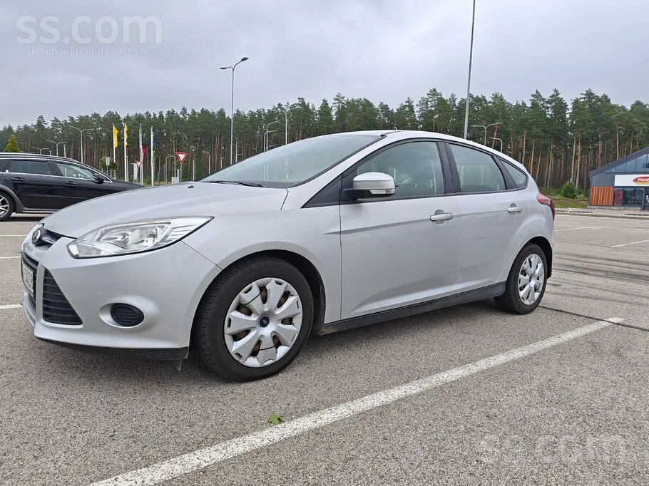 Ford Focus 2014 photo 2