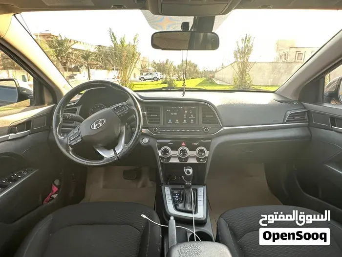 Hyundai Elantra 2020 photo 2