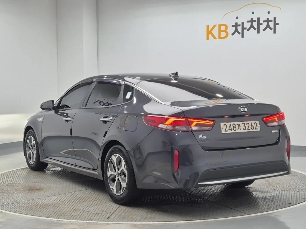 Kia K5 2019 photo 2