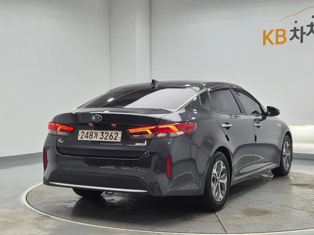 Kia K5 2019 photo 3