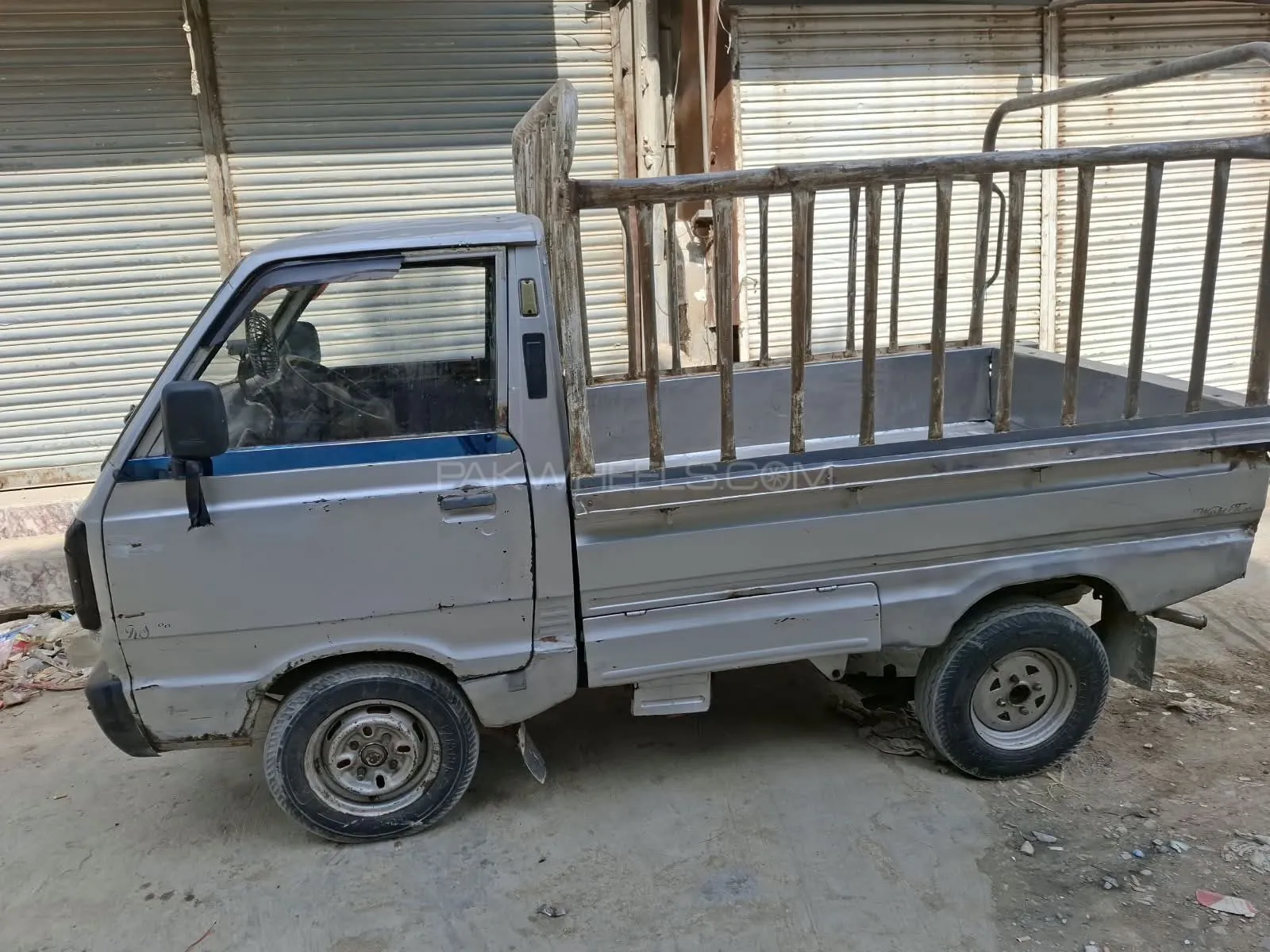 Suzuki Ravi
