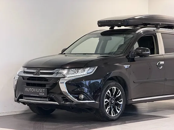Mitsubishi Outlander 2016 photo 2