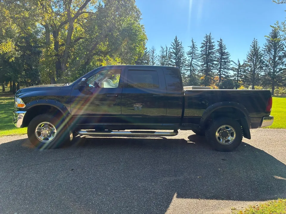 Dodge Ram 3500 2010 photo 4
