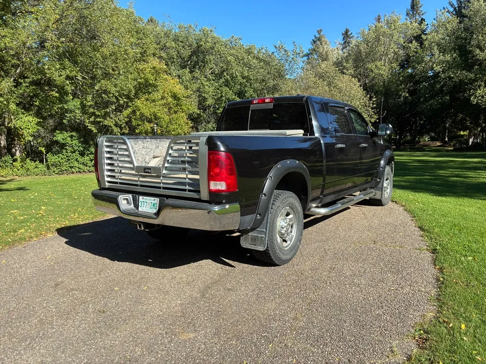 Dodge Ram 3500 2010 photo 5