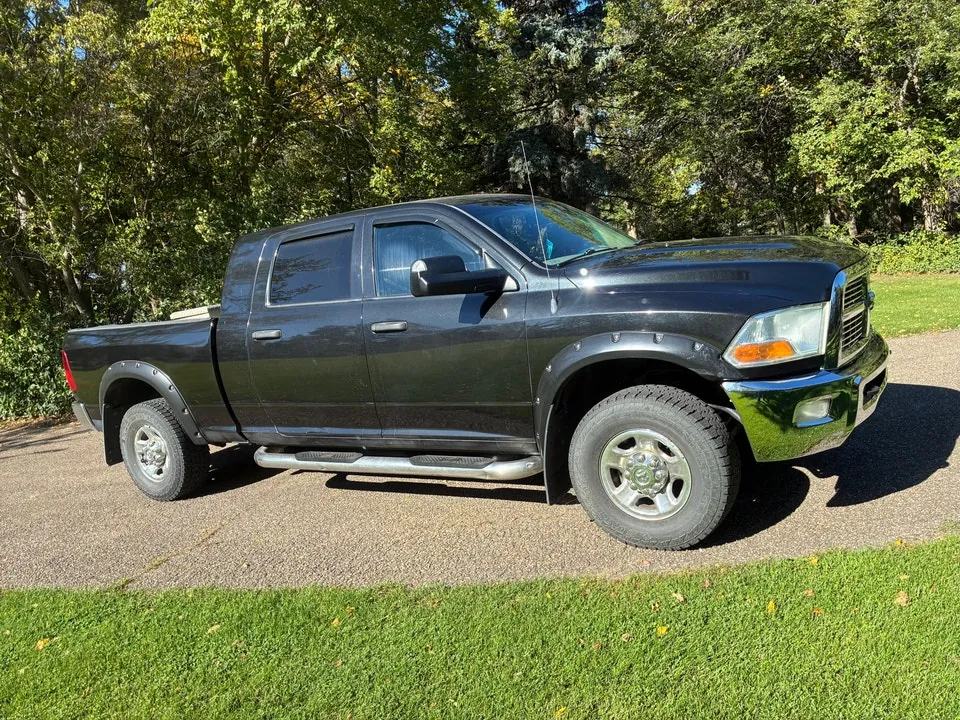 Dodge Ram 3500 2010 photo 3