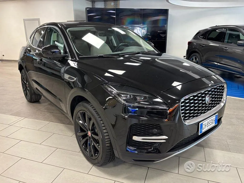 Jaguar E-Pace 2022 photo 3
