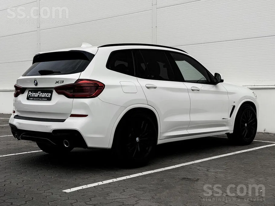 BMW X3 2018 photo 2