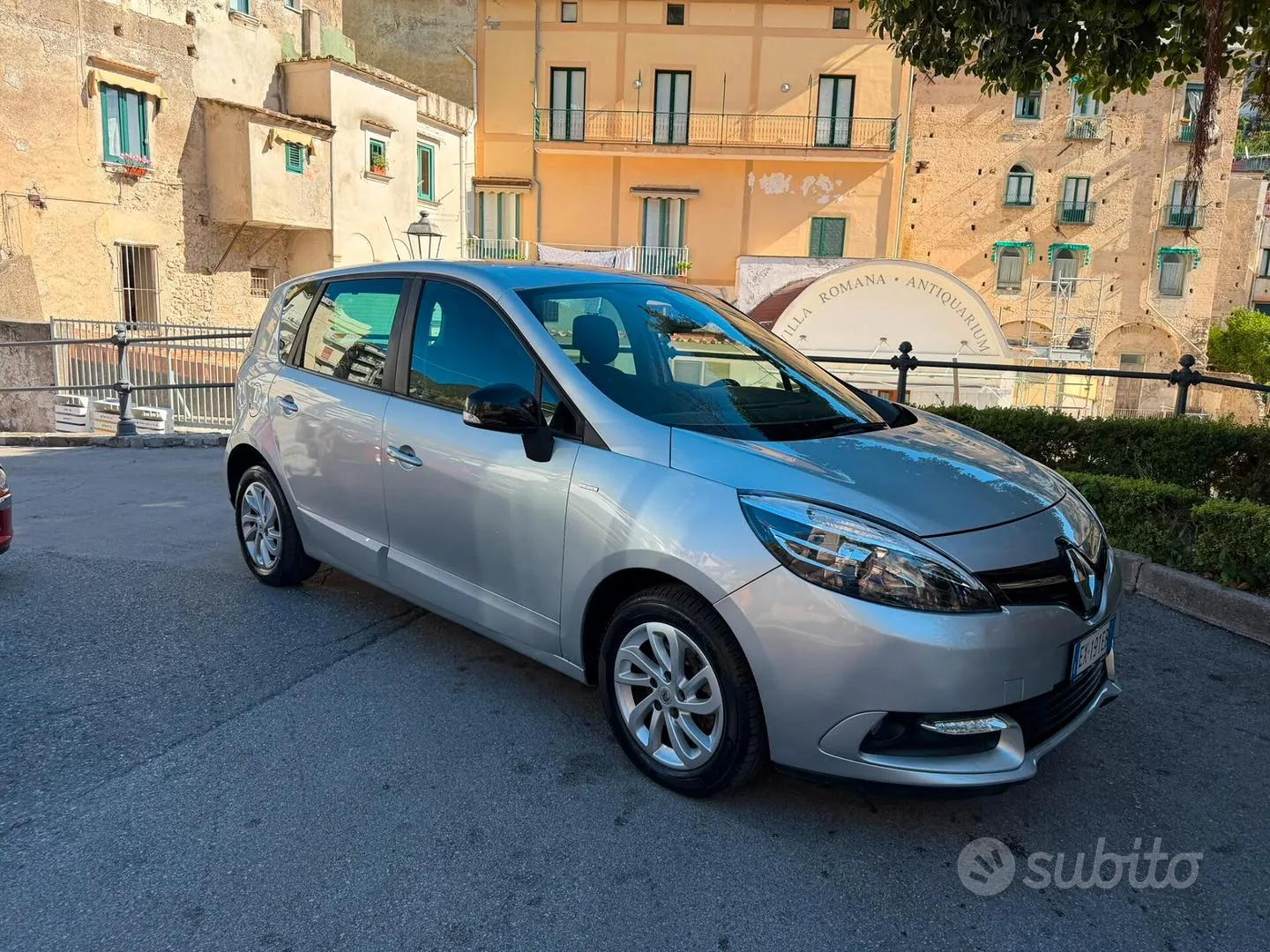 Renault Scenic 2014 photo 5